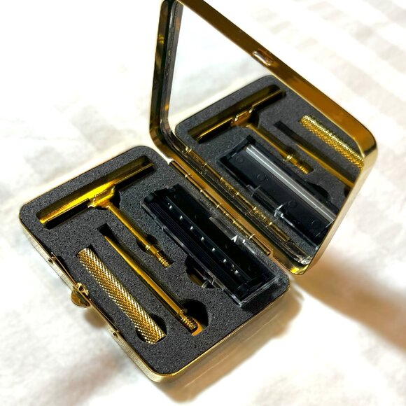 Smythson gold-plated men's travel razor - Picture 7 of 12